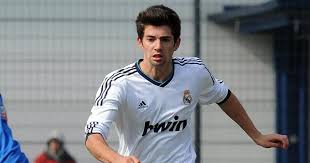 Enzo et luca zidane, les fils de zinedine zidane, ont rendu un touchant hommage à leur oncle, farid zidane, décédé des suites d'une longue maladie il y a quelques jours. Enzo Zidane Left Without A Club As Almeria Cancel Contract