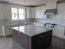 Kitchen Cabinets By Diamond Vibe Island Style Is Forte Color Riverwood Perimeter Style Is Forte Color Brie Custom Homes Custom Home Builders Home Builders