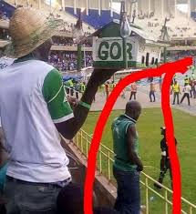 It is not the first time gor mahia has asked their fans to bail them out. Photo Controversial Photo Of Gor Mahia Fan That Has Got Fans Talking