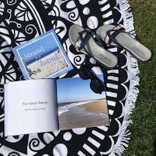 Strand In Je Hand On Instagram Zomerse Gevoelens Met Strand In Je Hand Strandinjehand Koffietafelboek Sijh B Beach Pictures Beach Photography Photo Book
