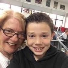 Married for 15 years, and this is our first child. Maybe no one will say  it, but we want to share this joy anyway.🍀🌸👶