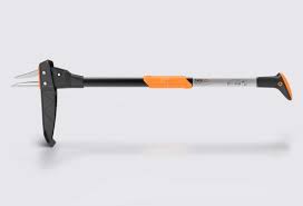 The design of 4 serrated claws can remove all weeds and roots permanently. Best Weed Puller And Weed Removing Garden Tools Dengarden
