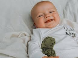 Who does good pictures around here. Apparently picture day was Friday and I  know my son wasn't picture ready 😭 I need someone that either does them in  Freeport or comes to