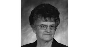 Edith Knight's Instagram, Twitter & Facebook