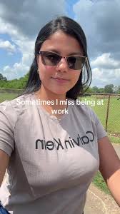 Daniela Mills (@danimills1010)