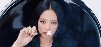 BLACKPINK tái xuất mạnh mẽ với MV Shut down và album Born Pink