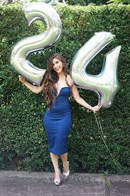 My oldest son always gets a bigger birthday party with my whole family since my dad and mom's birthday are right after his birthday. Laura Wears Miami Fashion Blogger Birthday Photoshoot 21st Birthday Photoshoot Birthday Girl Outfit
