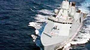 Kapal perang izumo dapat mengangkut hingga 28 pesawat dan menawarkan lima landasan pendaratan helikopter untuk lepas landas dan mendarat secara simultan. Iver Huitfeldt Class Calon Kapal Perang Raksasa Milik Indonesia Serambi Indonesia