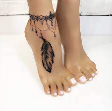 Fußkette um kette feder tattoo ideen für frauen bei mybodiart.com #feder #frau | kleine tattoos frauen, mandala tätowierung, tattoo frauen unterarm, mini tattoos frauen. Tatowieren Tatowierungen Fusskettchen Tattoo Fusstattoo