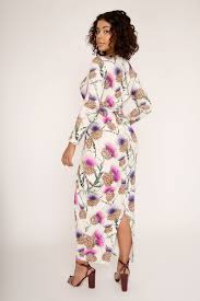Ireland had a bit of an early heatwave and with lockdown in place, i'd no quick fix for a summer wardrobe by popping down to the shops so i knew i needed to make something for this warmer weather.also, having recently had a tiny human, i wanted something that would accommodate breastfeeding. Kielo Wrap Dress Jumpsuit Sewing Pattern