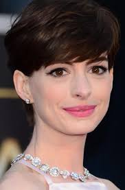 These are our photos collection about coupe boule courte femme. Coupe Courte Femme 2018 En 50 Coupes Courtes Feminines Et Glamour