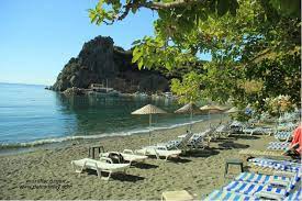 Kargı koyu'nda da çok sevilen yeşim beach restaurant var. Ulasilmasi Kolay 15 Datca Plaji