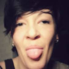 Stream Daisy Caers music