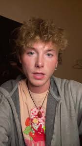 henry koller (@yonamiiii)