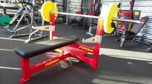 Con más de 50 años de experiencia sabemos lo que nuestros socios esperan y merecen. Forza Super Bench Forza Fitness Northwest
