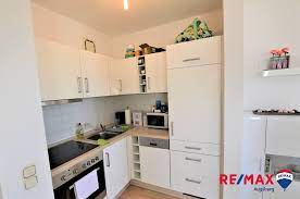Günstig zimmer für 2 monate ab 15 july bis 15 september. Augsburg Schicke 1 1 2 Zimmer Dachgeschosswohnung In Augsburg Lechhausen Immobilienmakler Augsburg Remax Immobilien