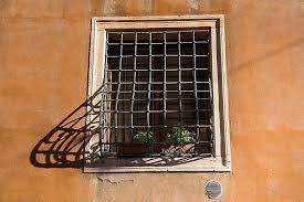 Descubre (y guarda) tus propios pines en pinterest. Como Proteger Tus Ventanas Con Rejas Leroy Merlin