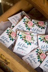 Siamo produttori di bomboniere e da trent'anni realizziamo le bomboniere per le occasioni speciali come il matrimonio, il battesimo, la comunione, il compleanno. Bomboniere Matrimonio 2020 Le Idee Piu Belle Che Devi Conoscere