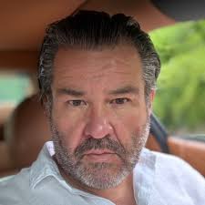 🎉 Unglaublich dankbar und stolz darauf Teil dieses großartigen Teams zu  sein.