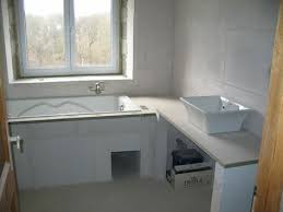 Surelever Une Baignoire Baignoire Beton Design De Salle De Bain Idees Salle De Bain
