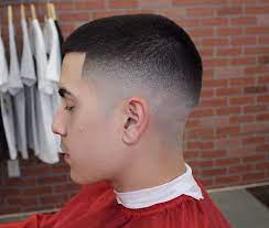 Les meilleurs idées et astuces en photos! 1001 Idees Degrade Fondu Le Style Millimetre Cheveux Tres Court Homme Coiffure Homme Tres Court Coiffure Homme Cheveux Court