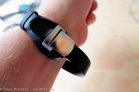 The reliefband® medical device's electronic stimulation regulates the nausea signaling process between the brain and stomach (via the vagus nerve), restoring normal stomach rhythm and relieving nausea and vomiting. Conquer Seasickness With A Reliefband Seabits