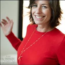 Kim Paster's Instagram, Twitter & Facebook