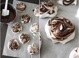 Meringues Au Tourbillon De Chocolat Chocolat Recette Chocolat Meringue