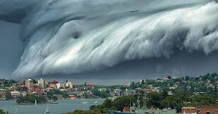 New zealand and australia issued tsunami warnings after a 7.7 magnitude earthquake struck the pacific ocean on wednesday. Breathtaking Cloud Tsunami Rolls Over Sydney Bored Panda