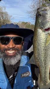 🎣 🎣 #bass #bassfishing #kayakfishing #woo #junebugtrickworm  #ilovefishing🎣 #zoomtrickworm #love