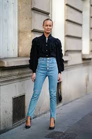 These Skinny Jeans Will Feel Outdated In 2021 So Try These 4 Styles Instead Skinny Jeans Outfit Light Jeans Outfit Skinny Jeans Style