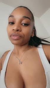 Physical Attraction vs. Mental Attraction: What Matters More?