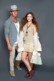 Erik rubín milanszenko (born january 30, 1971 in puebla, mexico) is a mexican singer and actor. Erik Rubin Y Mia Unen Sus Talentos