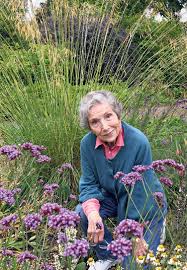 A Visit To The Beth Chatto Gardens At White Barn Farm In Essex Is Never A Disappointment She Is The Greatest Plant Garden History Beth Chatto Garden Pictures