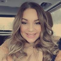 Mckenzie Carr's Instagram, Twitter & Facebook