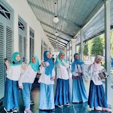 Pasalnya sebagai remaja, anak mama saat ini sedang mengembangkan nah, itulah ketujuh permasalahan yang biasa dihadapi oleh anak remaja. 7 Masalah Terbesar Remaja Sekarang Indah Julianti
