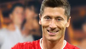 21.08.1988) is a polish forward and at fc bayern since 2014. Fc Bayern Star Robert Lewandowski Wird Sein Grosster Traum Wahr Susse Botschaft Seiner Anna Bunte De