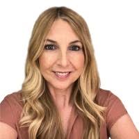 Karen Mcewen's Instagram, Twitter & Facebook