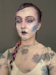 How to create drowned and bloated effect?