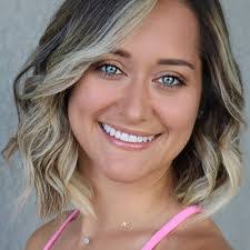 Meredith Mclean's Instagram, Twitter & Facebook