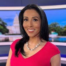 Anna Swim's Instagram, Twitter & Facebook