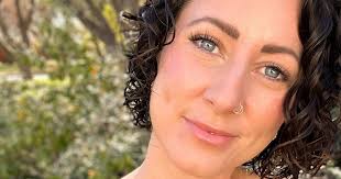 EXCLUSIVE: Woman, 35, Had This 'Mind-Blowing' Symptom of Breast Cancer 2  Months Before a Lump on.today.com/4oIhK1Y