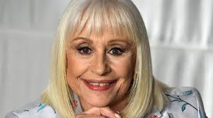 Raffaella introduced, entertained, interviewed, danced, sang and, of course, was an actress. Raffaella Carra Star Of Italian Pop Culture Has Died At The Age Of 78 Paudal