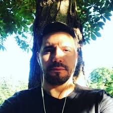 Jon Vieira (@jonsvl)