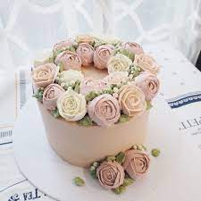 Vanilla rum cake covered with buttercream frosting and decorated with flowers in deferents pastel colors! Vintage Brown And Pastel Buttercream Flower Cake By Thesweetspot Com My Buttercream Flower Cake Buttercream Flower Cake Cake Decorating