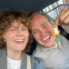 Iris leefde langer dankzij nieuw medicijn, nu zet haar vriend zich in voor  andere kankerpatiënten