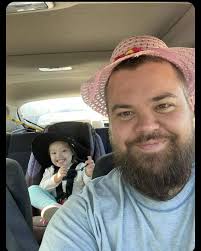 If anyones needs or wants lifting advice feel free to ask me, ive been  lifting for 6 years and can help you get stronger and bigger