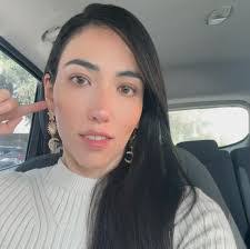 Jessica Urteaga's Instagram, Twitter & Facebook