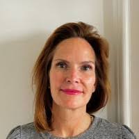 Kari Baum's Instagram, Twitter & Facebook