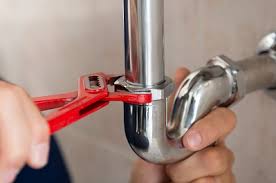 DIY Plumbing Repairs: When to Call a Pro - Heritage Property & Casualty  Company